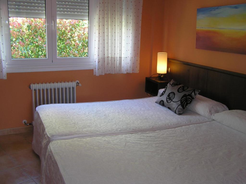 Hotel Entrevines Колунга Номер фото
