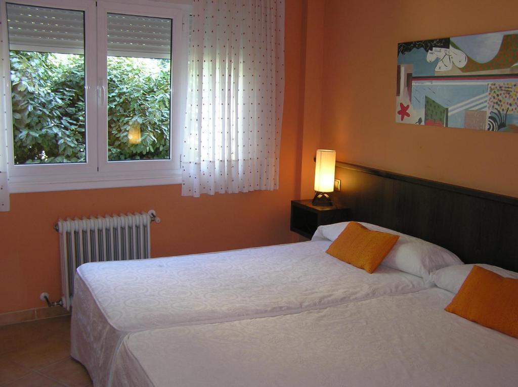 Hotel Entrevines Колунга Номер фото