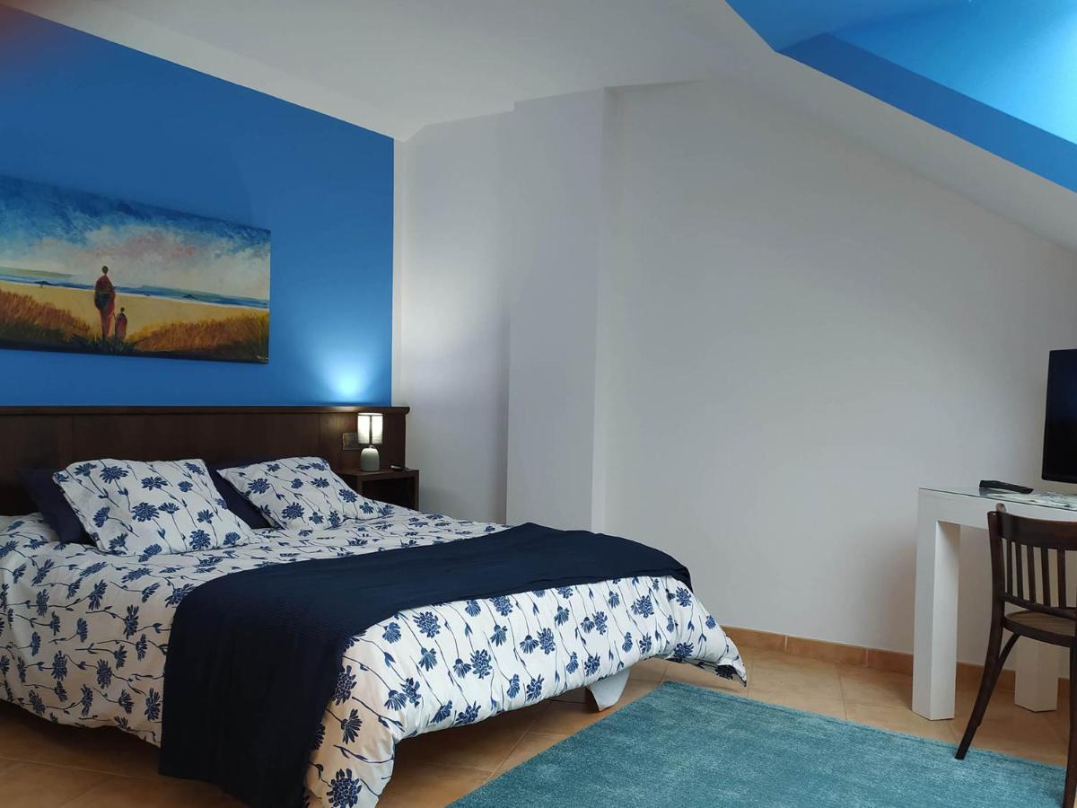Hotel Entrevines Колунга Екстер'єр фото